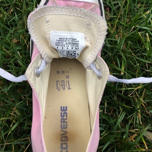 Pink Converse Chuck Taylor All Star Low Top - Picture 2 of 2